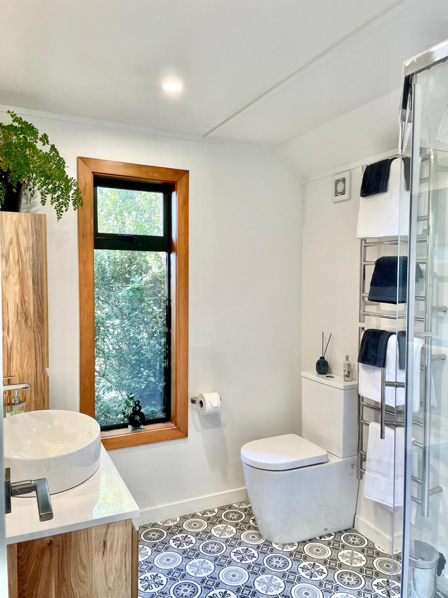 The Cove Cabin - Your Quiet Escape Dunedin Exteriör bild